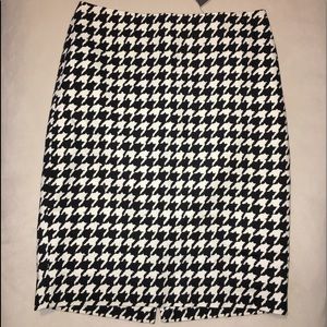 The Limited Skirt